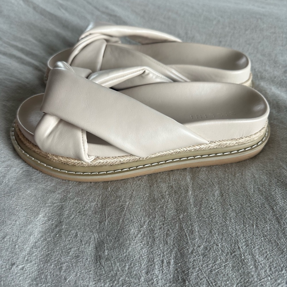 Arabel Billini Women’s Sandals - Picture 3 of 5